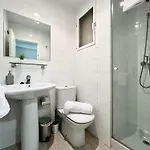 Deluxe Puerta De Almodovar Apartment