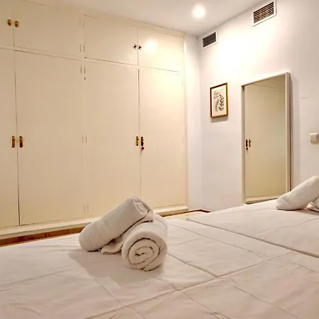 Deluxe Puerta De Almodovar * Кордова